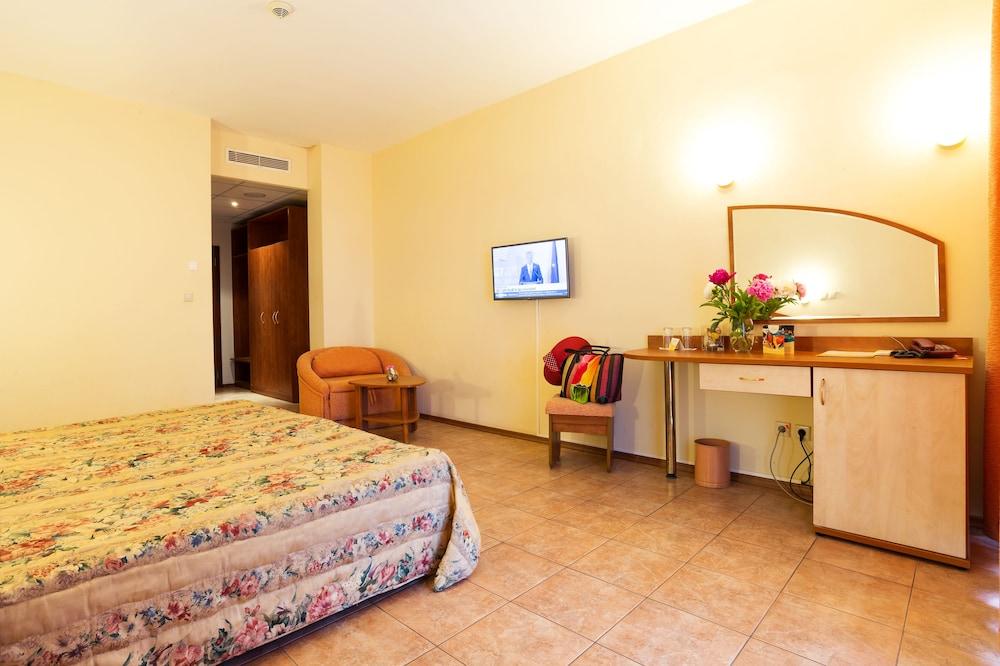 Ljuljak Hotel Aranyhomok Kültér fotó