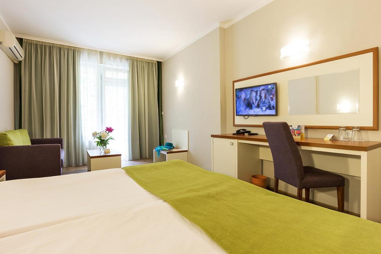 Ljuljak Hotel Aranyhomok Kültér fotó