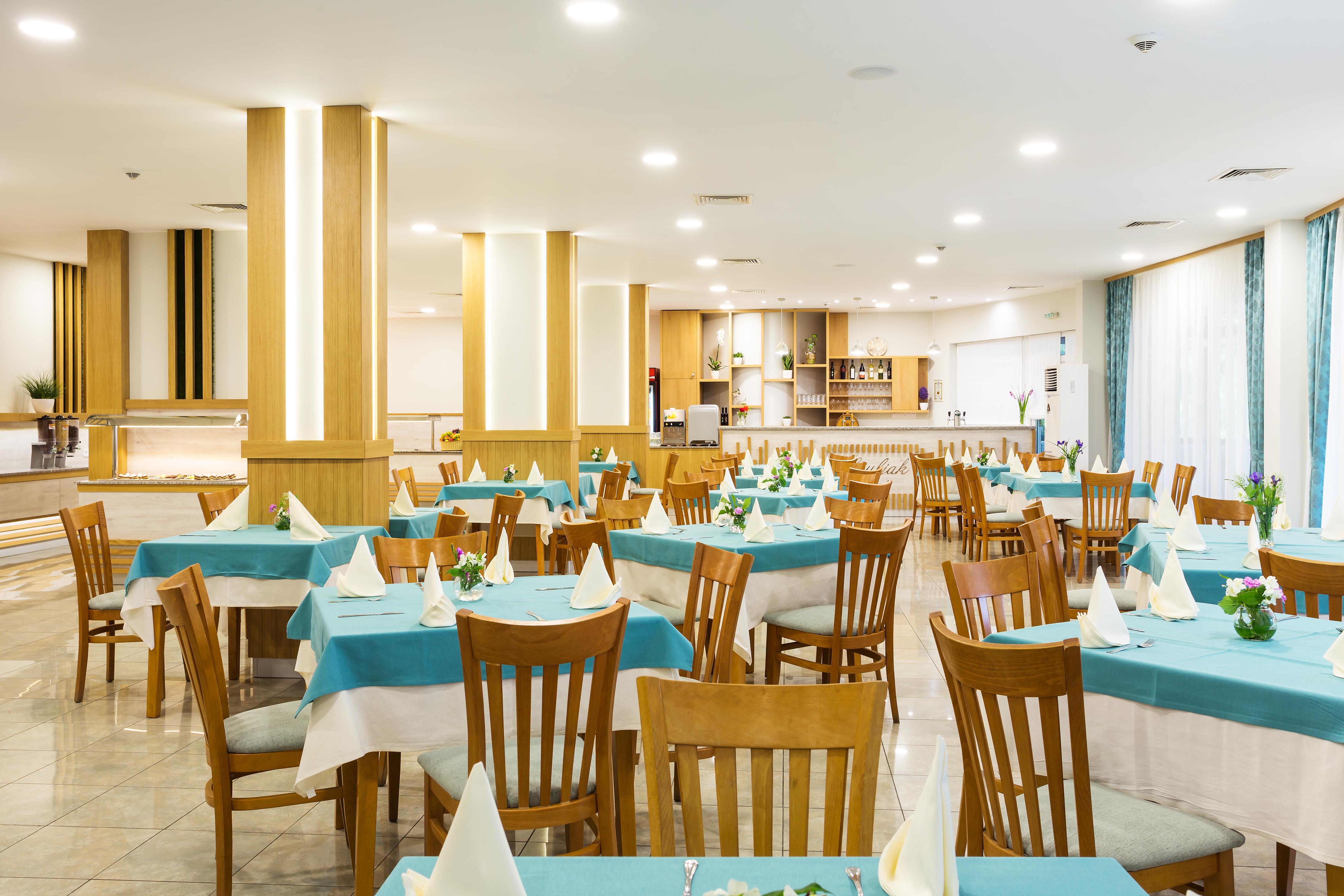 Ljuljak Hotel Aranyhomok Kültér fotó