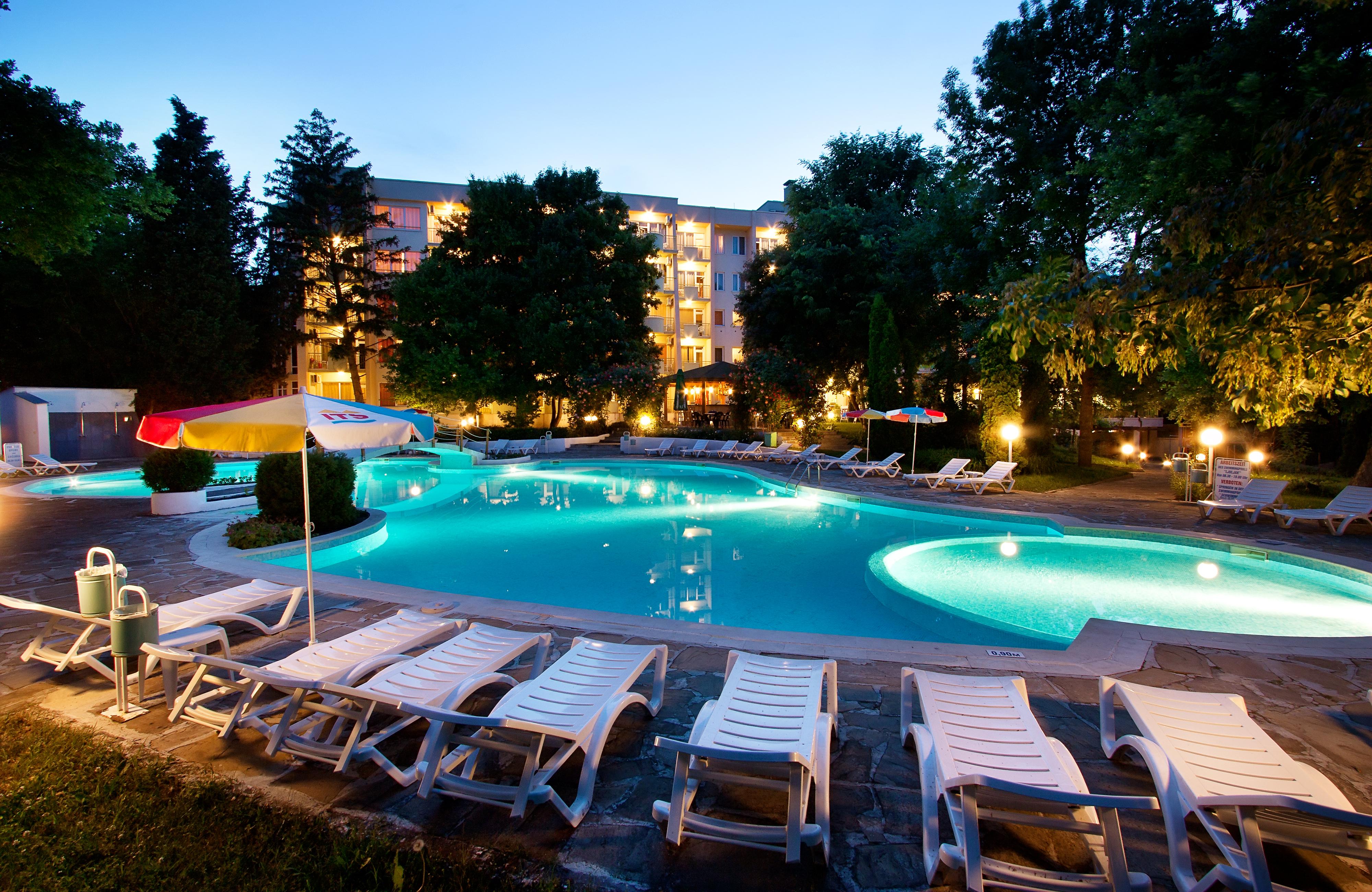 Ljuljak Hotel Aranyhomok Kültér fotó