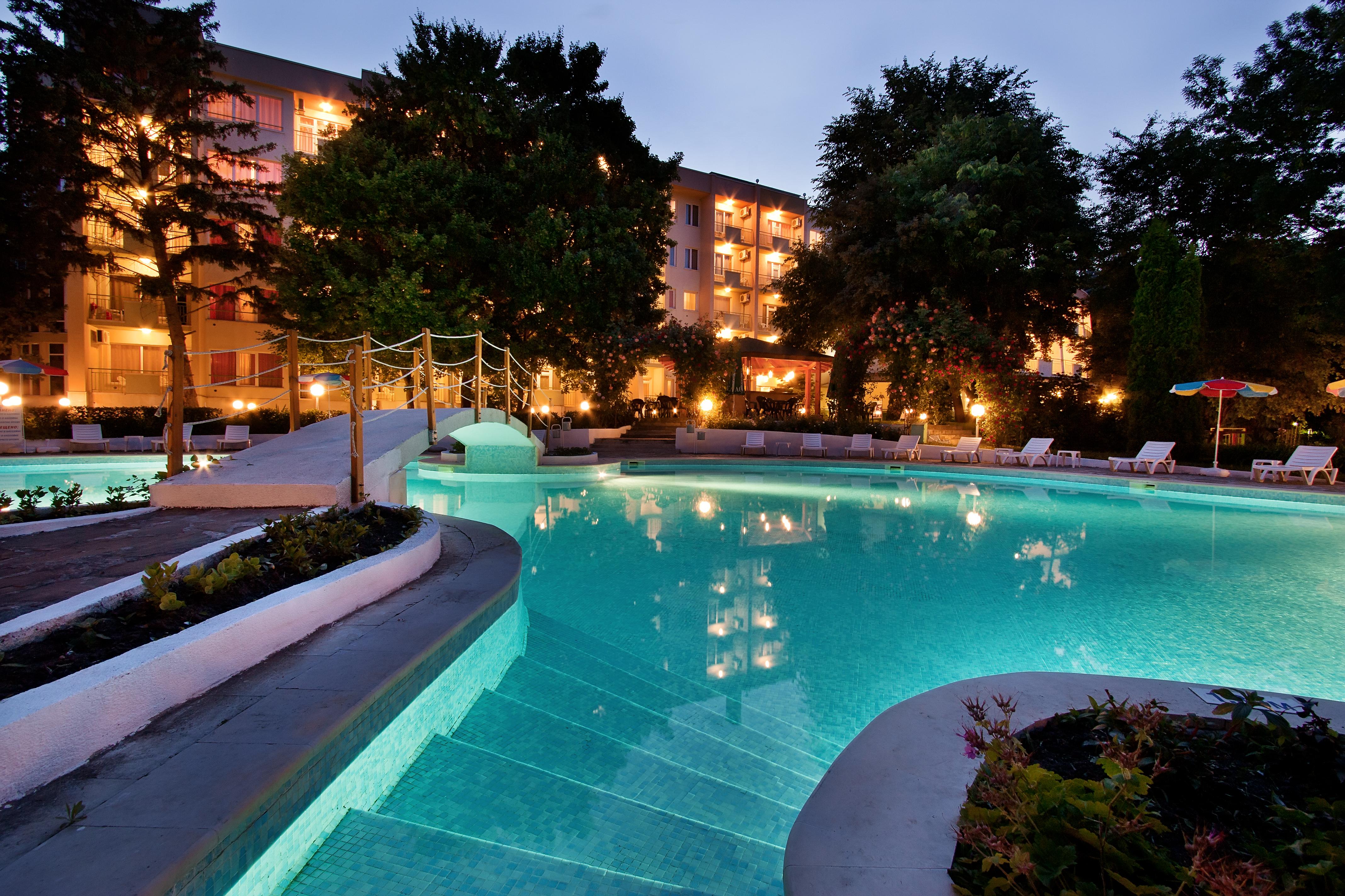 Ljuljak Hotel Aranyhomok Kültér fotó