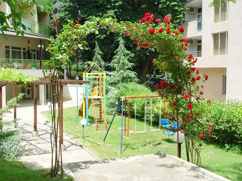 Ljuljak Hotel Aranyhomok Kültér fotó