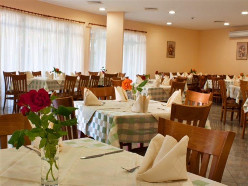 Ljuljak Hotel Aranyhomok Kültér fotó