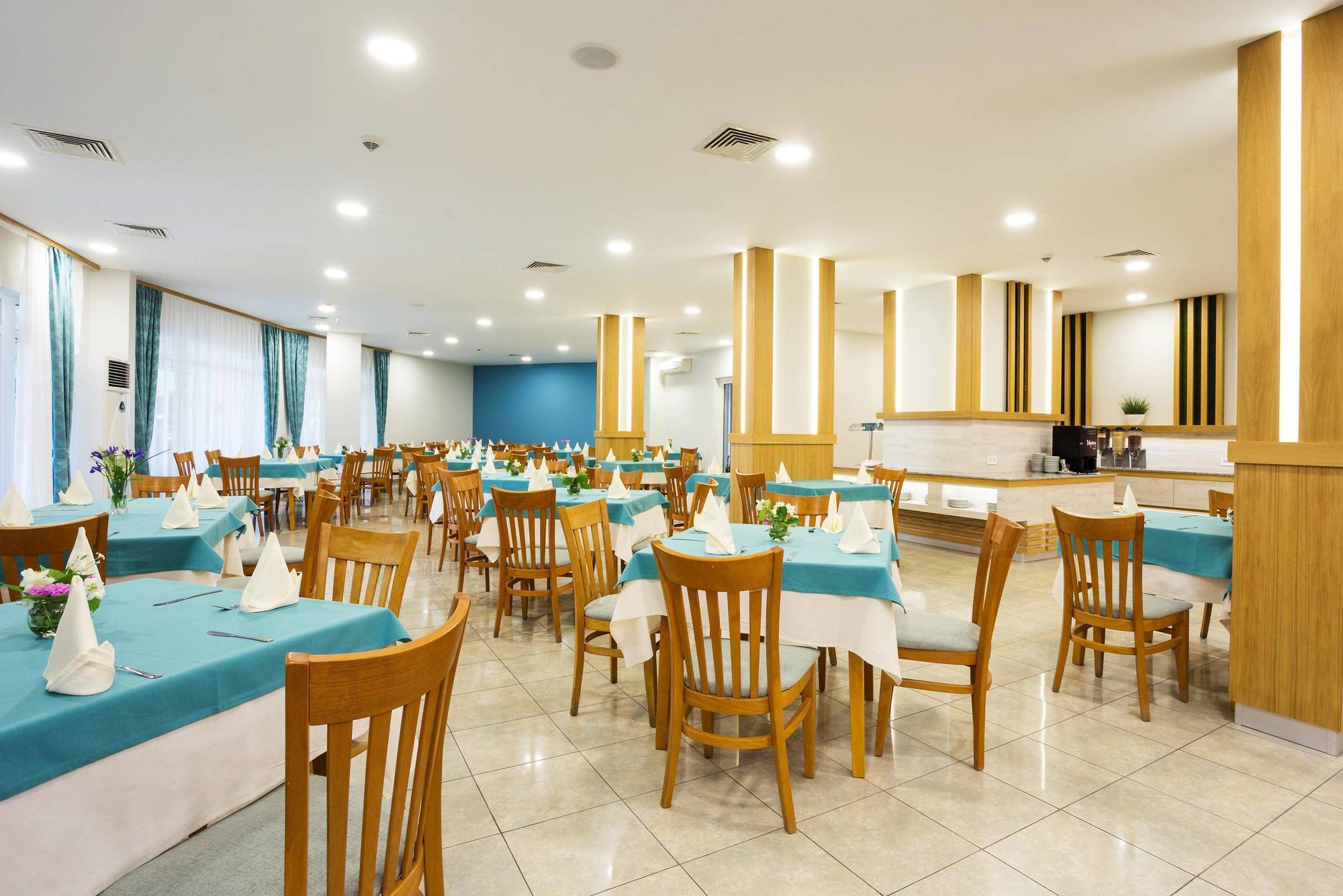 Ljuljak Hotel Aranyhomok Kültér fotó