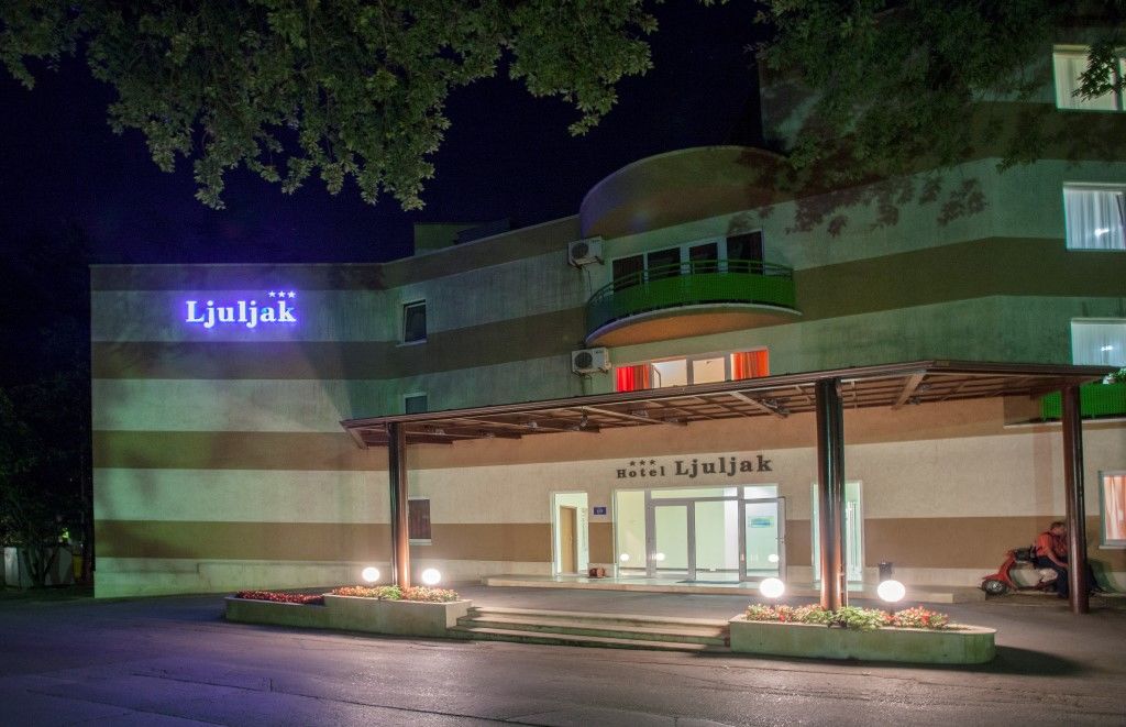 Ljuljak Hotel Aranyhomok Kültér fotó