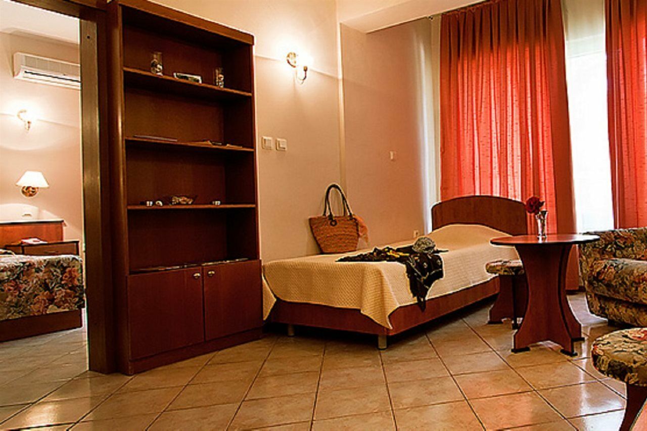 Ljuljak Hotel Aranyhomok Kültér fotó